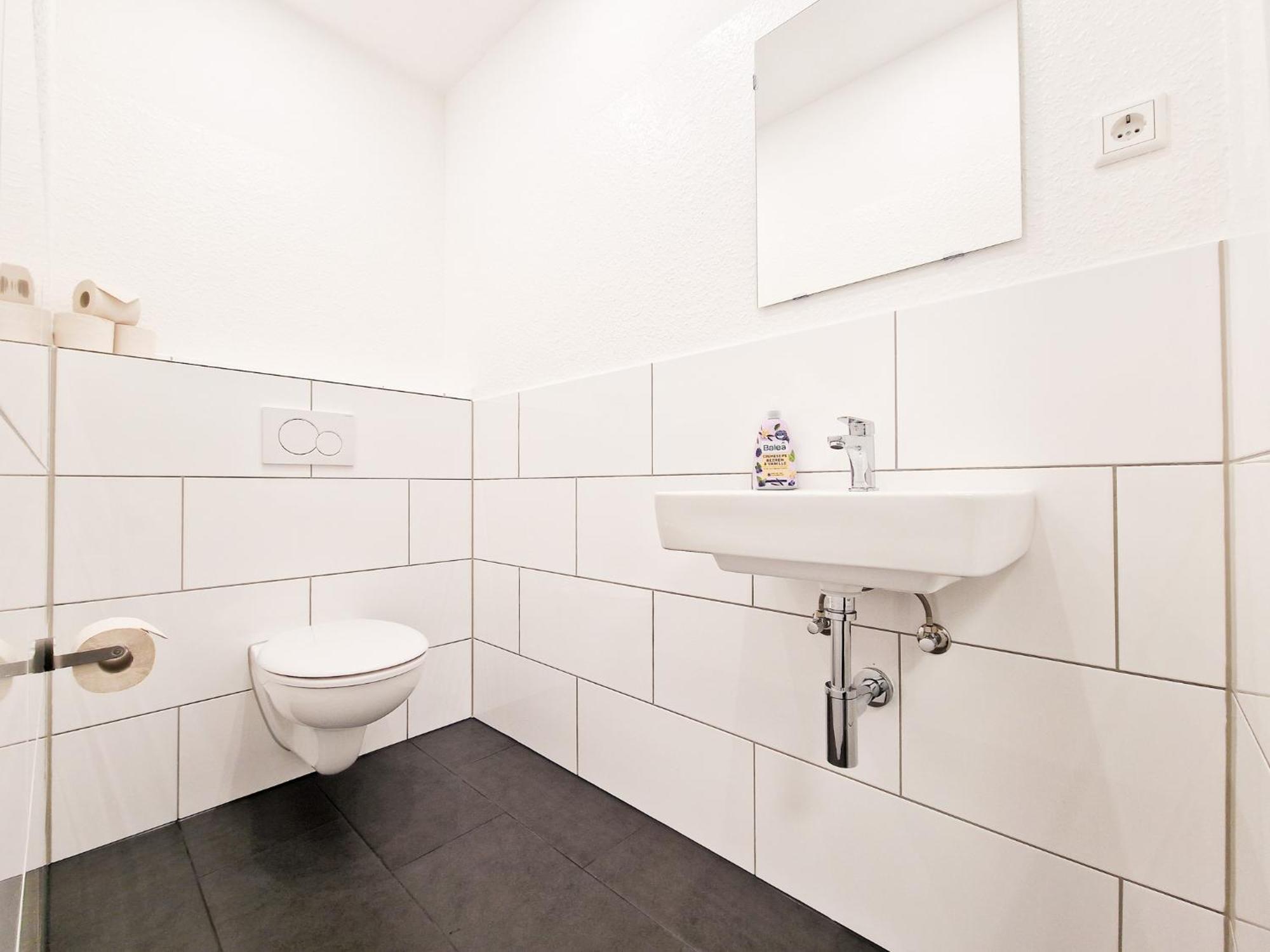 Raj Living - City Center Apartments With 5 Rooms - 10 Min Messe Dus Düsseldorf Exterior foto